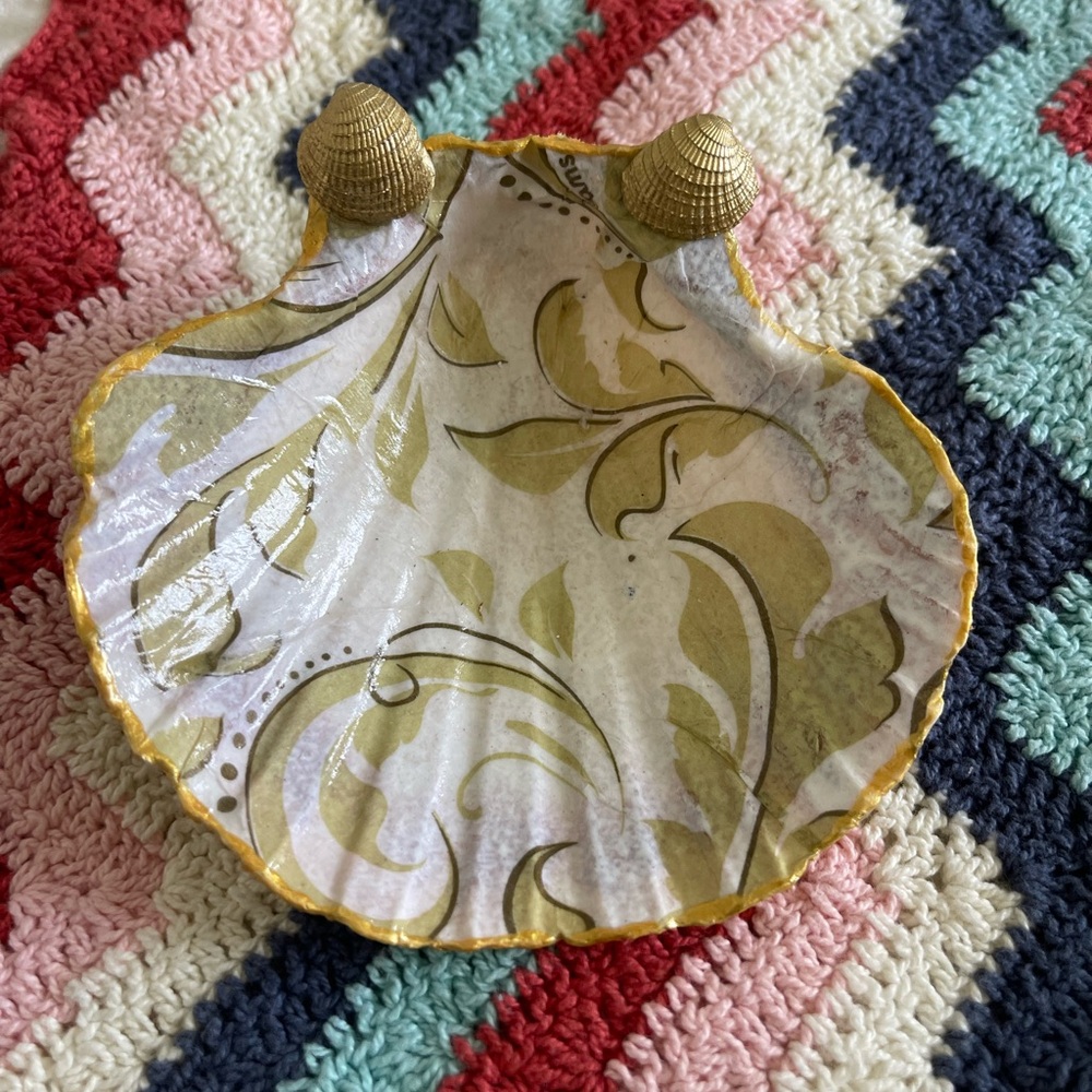 Shell trinkets - Picture 5 of 16